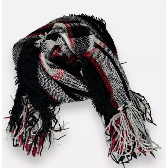 Soft Chenille Scarf Red Black Holiday Tartan Plaid Fringe Wrap - Picture 6 of 9